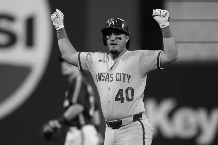 Royals blank Guardians